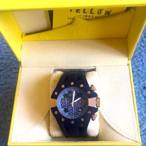 Sweet-looking mens Invicta watch